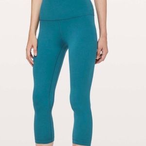 Lululemon Wunder Under Crop 21” in Teal